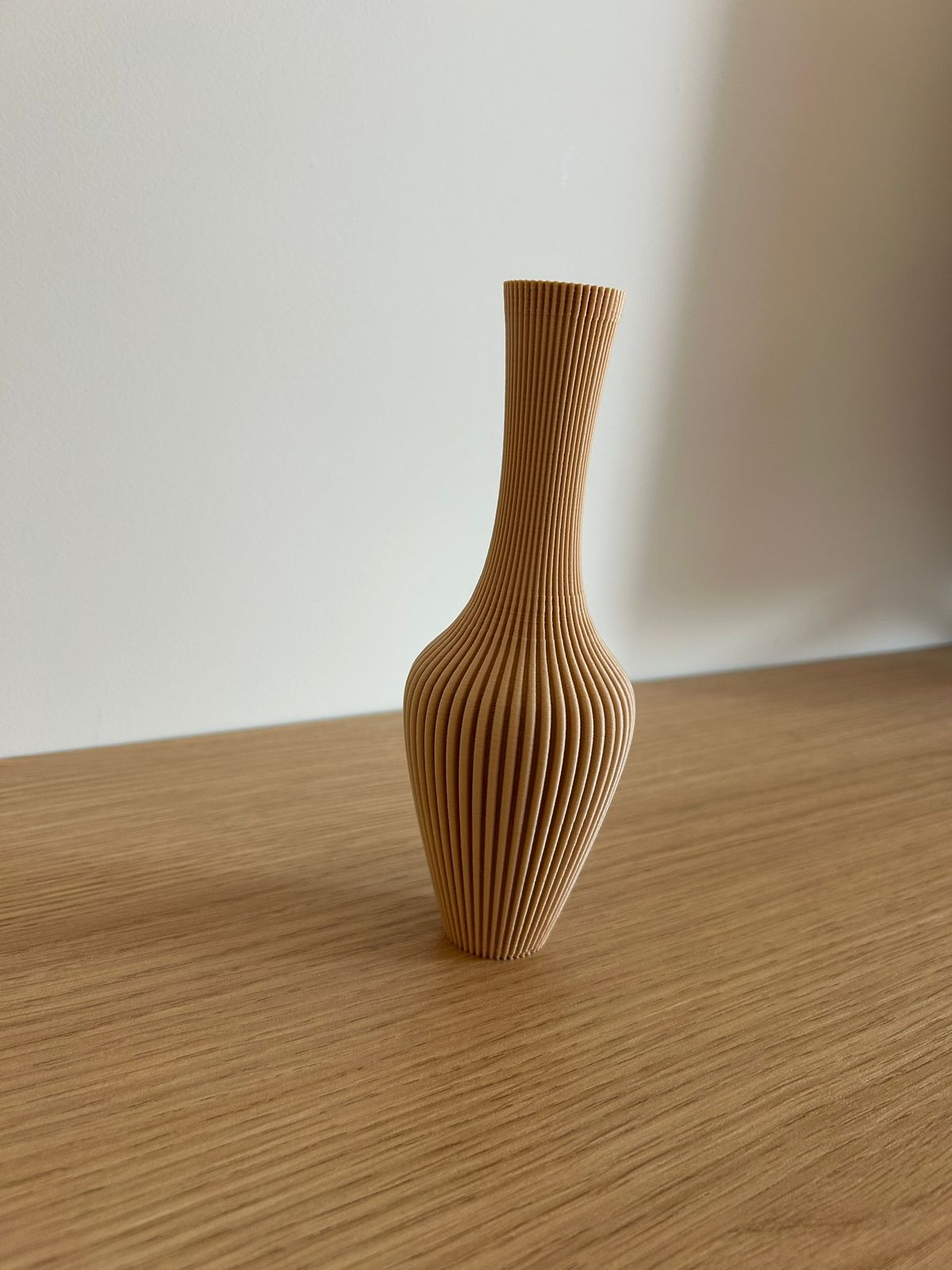 Vaso estriado